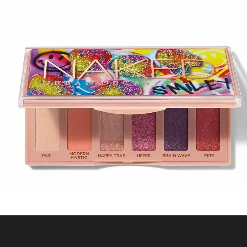 🎨 Urban Decay x Smiley Eyeshadow Palette